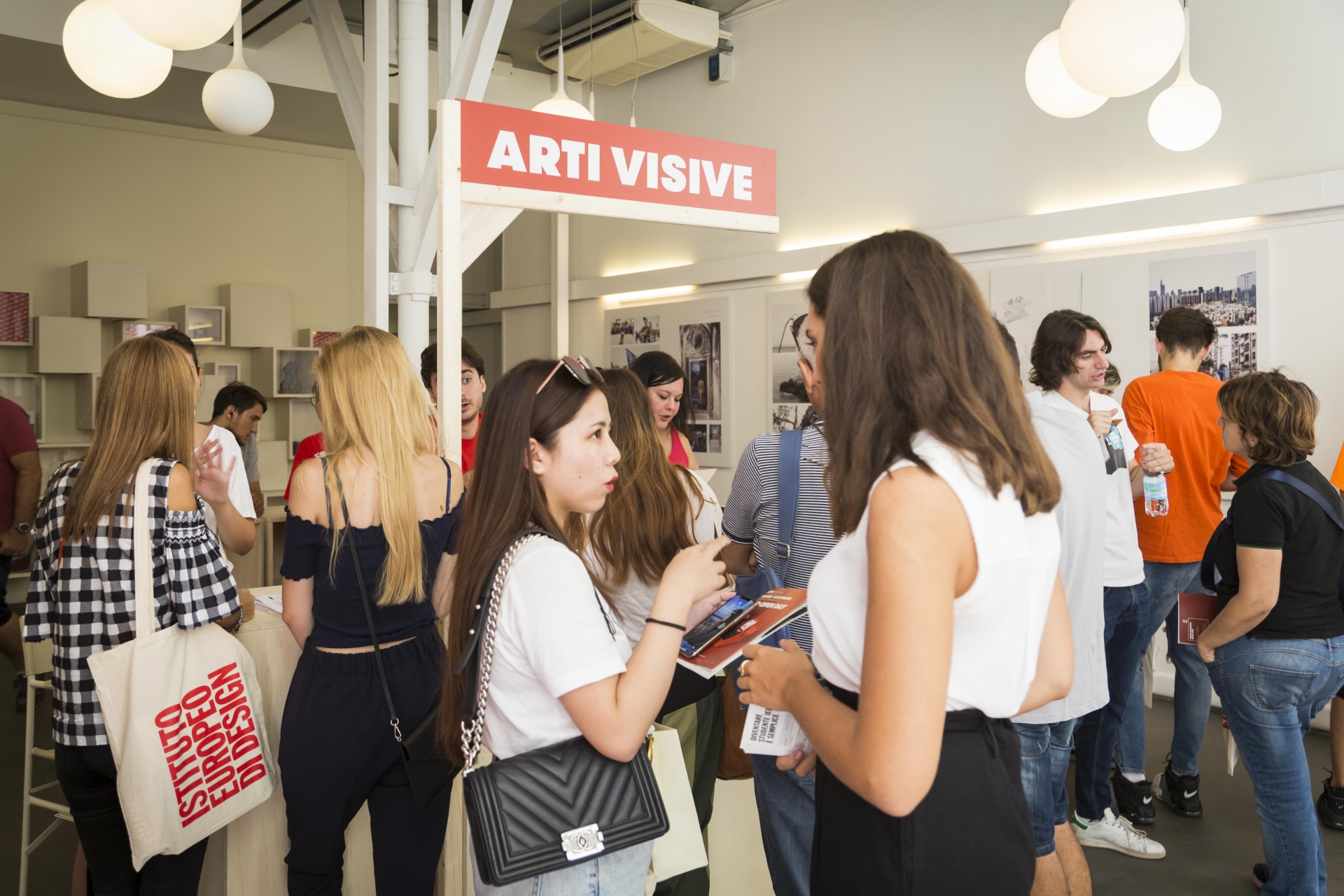 Studenti chiedono nformazioni