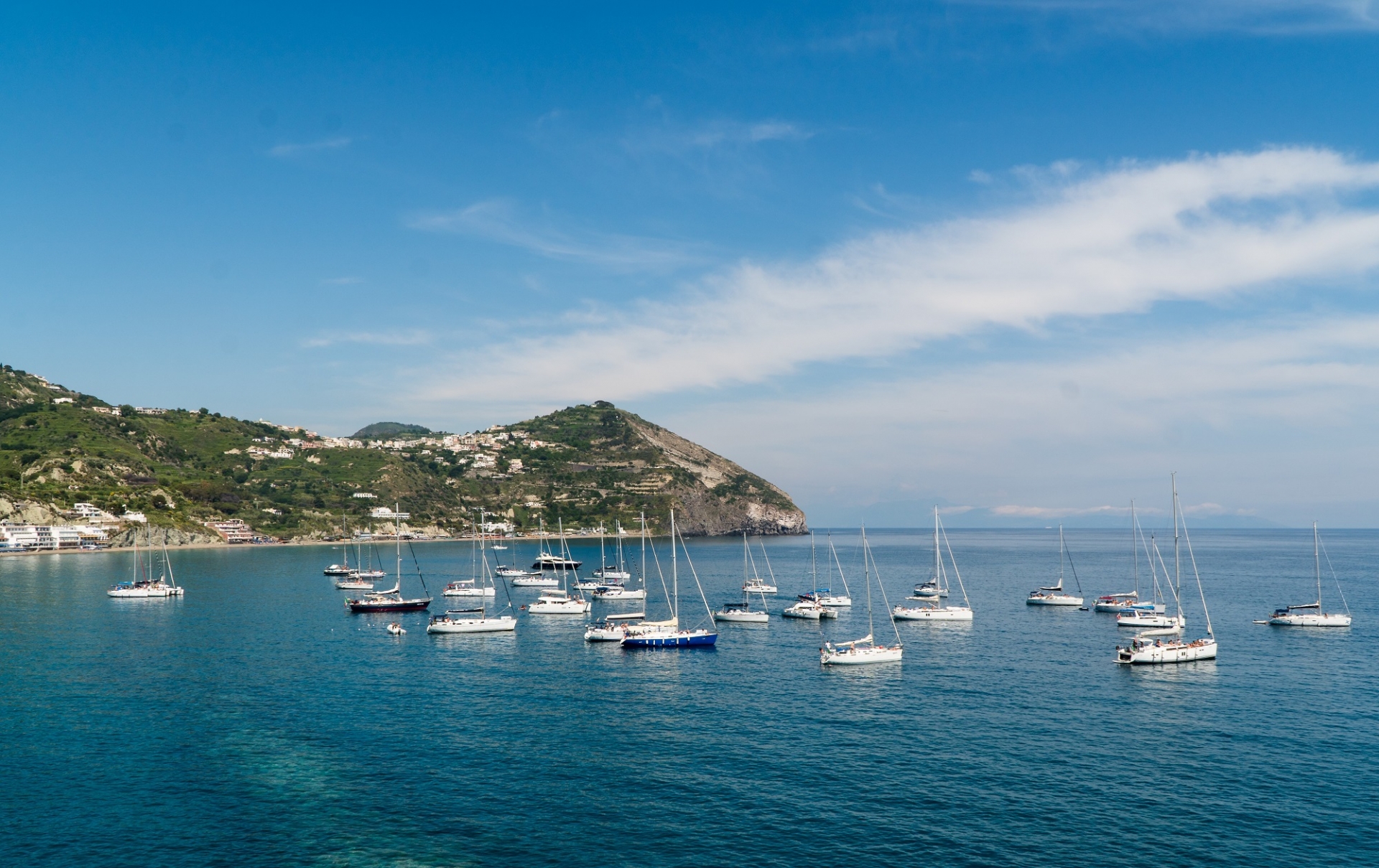 Barche a Porto Rotondo per la Regatta di ESCP Europe