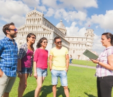 guida turistica e turisti